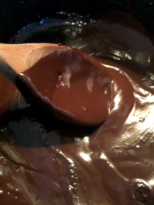 Melting up chocolate sauce